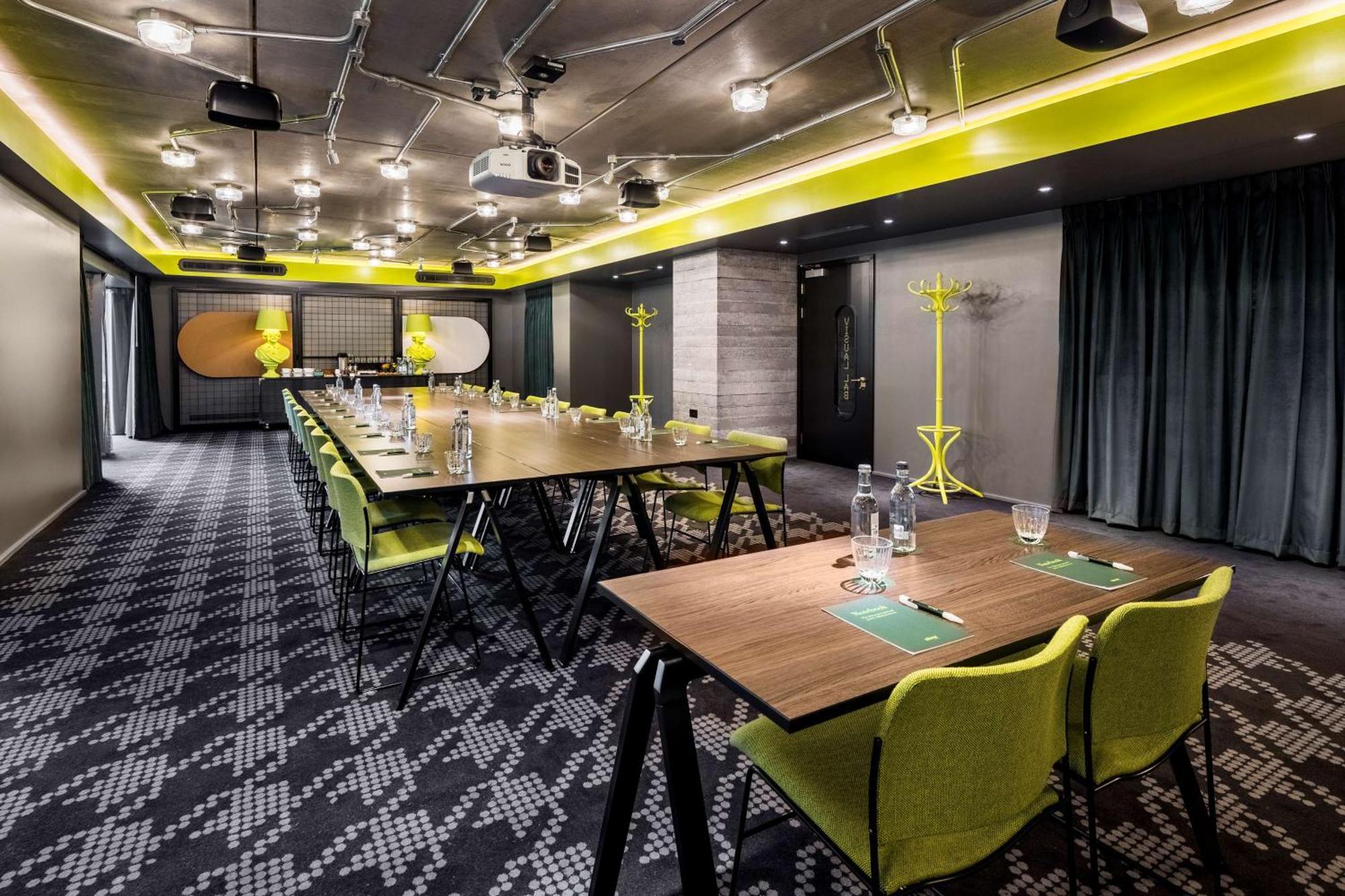 Hotel Nhow 4*